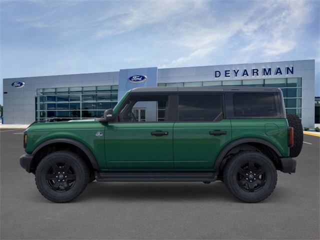 2025 Ford Bronco Outer Banks photo 3