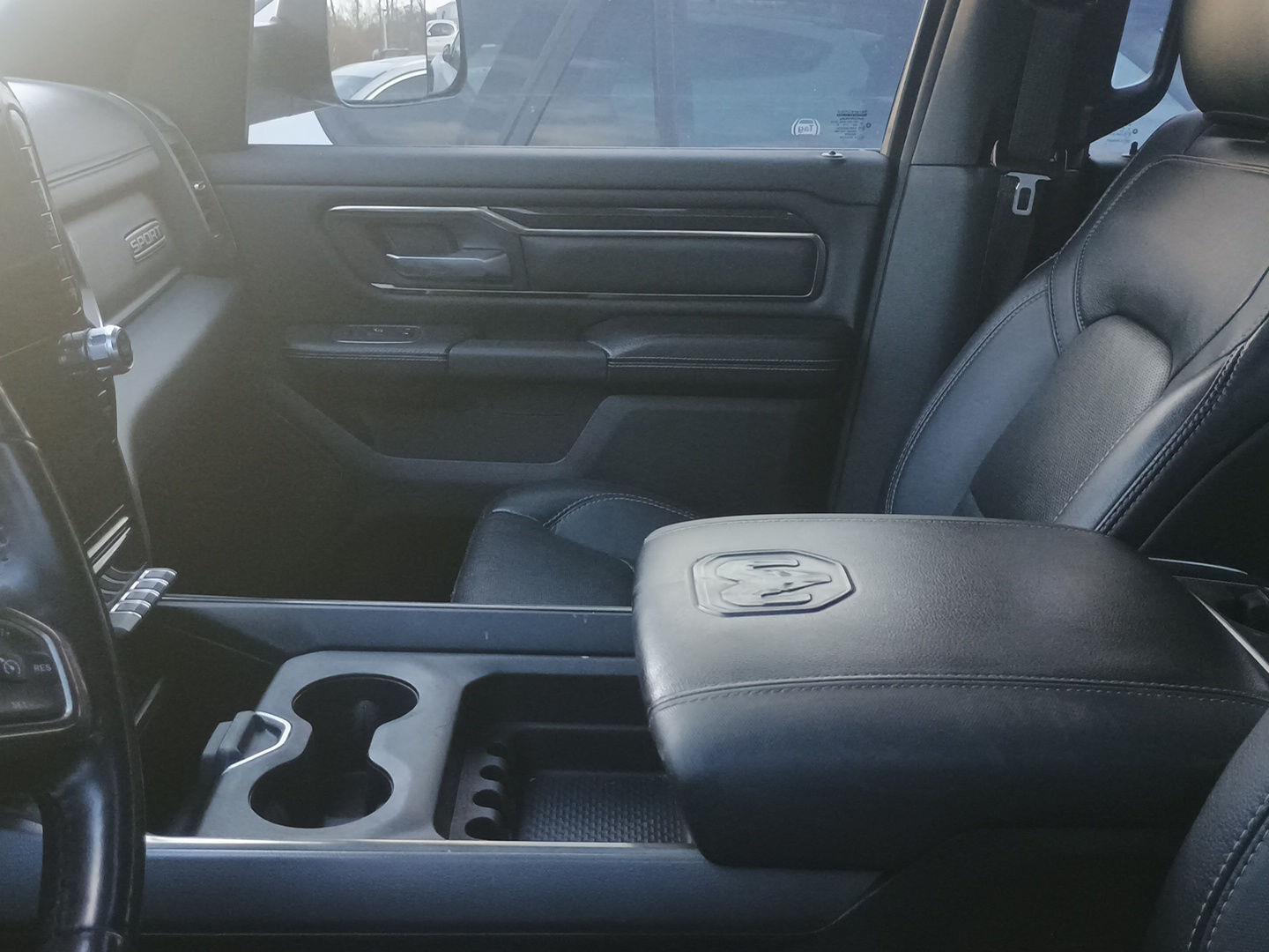 2019 Ram 1500 Sport photo 3