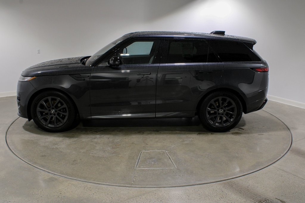2023 Land Rover Range Rover Sport SE photo 2