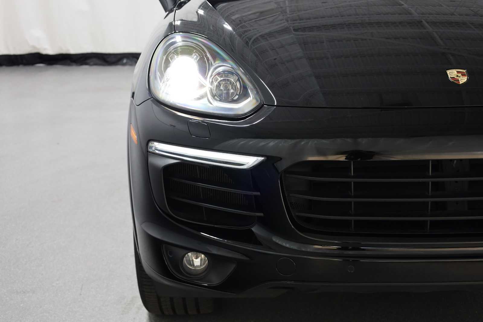 2017 Porsche Cayenne S E-Hybrid Platinum Edition photo 10