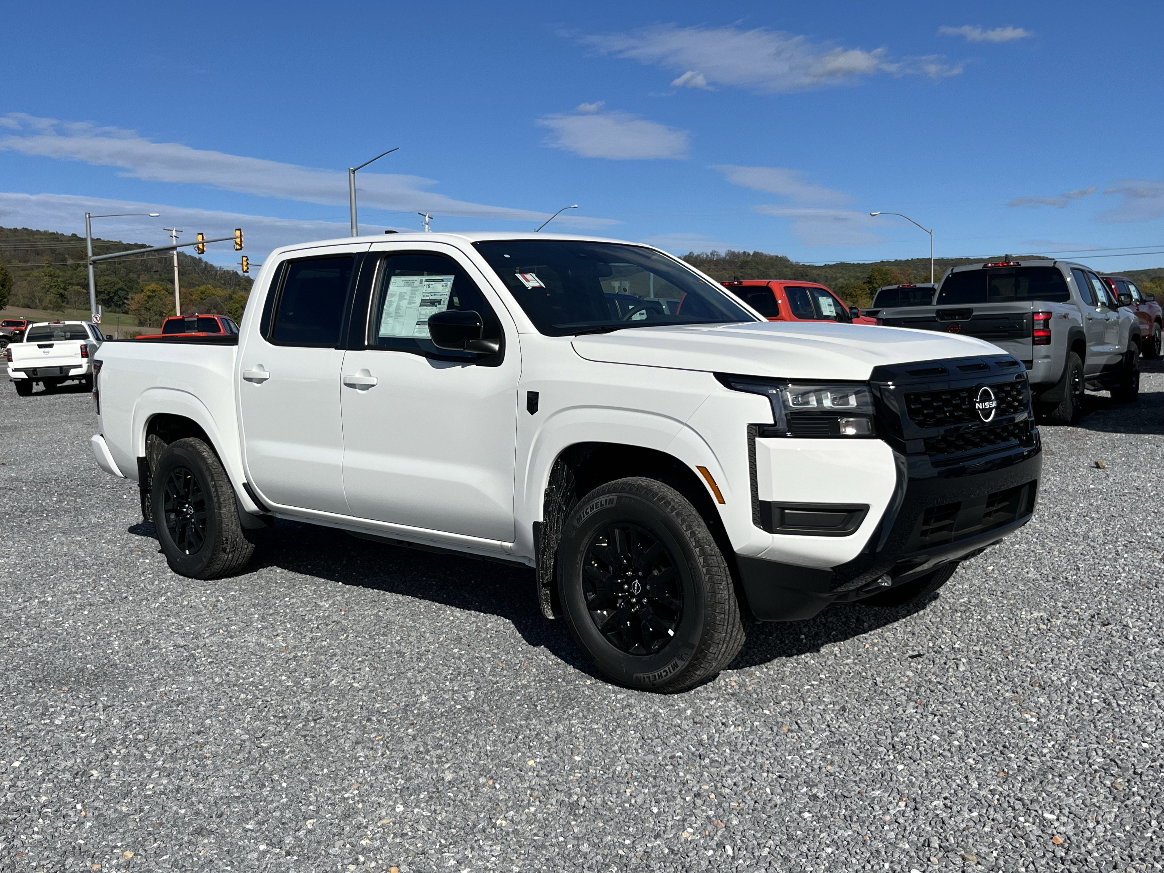 2026 Nissan Frontier SV's photo