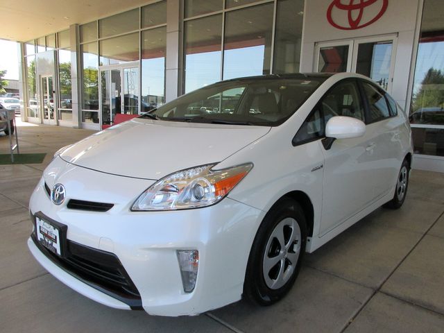 2015 Toyota Prius Four photo 4