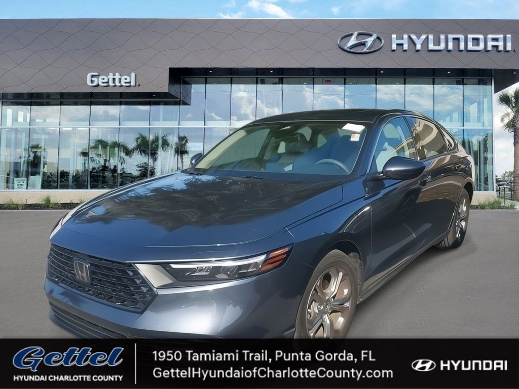 2023 Honda Accord EX's photo