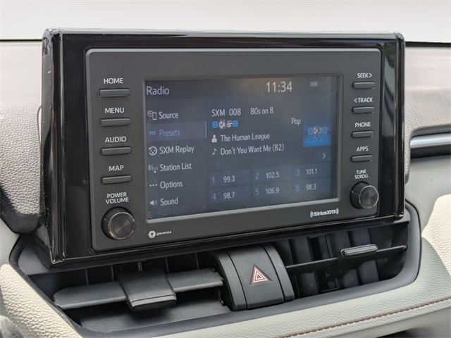 2021 Toyota RAV4 XLE photo 16