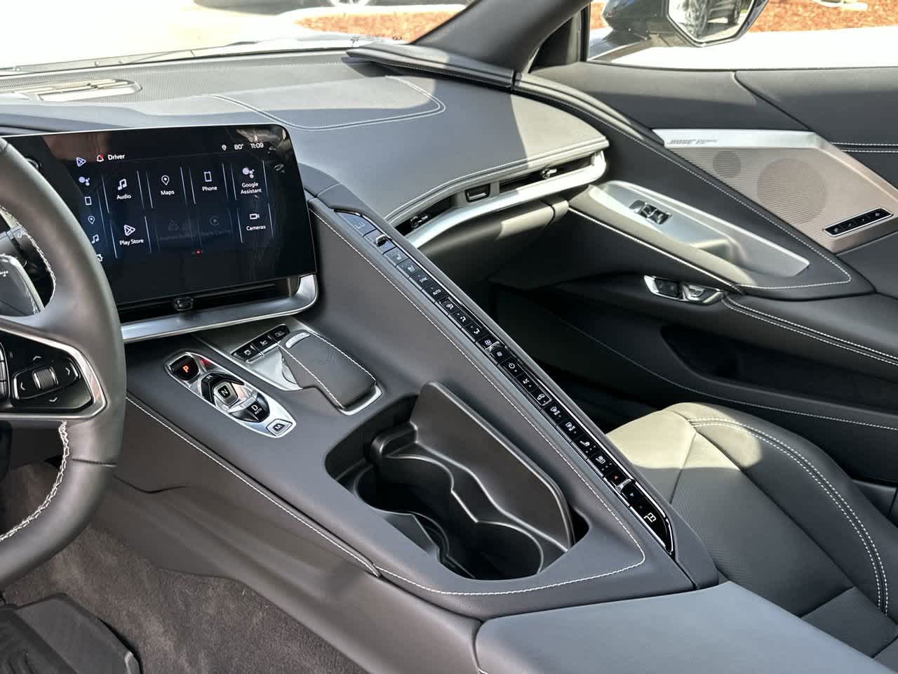 2024 Chevrolet Corvette Stingray 2LT photo 10