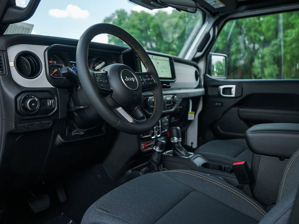 2025 Jeep Wrangler Willys photo 15