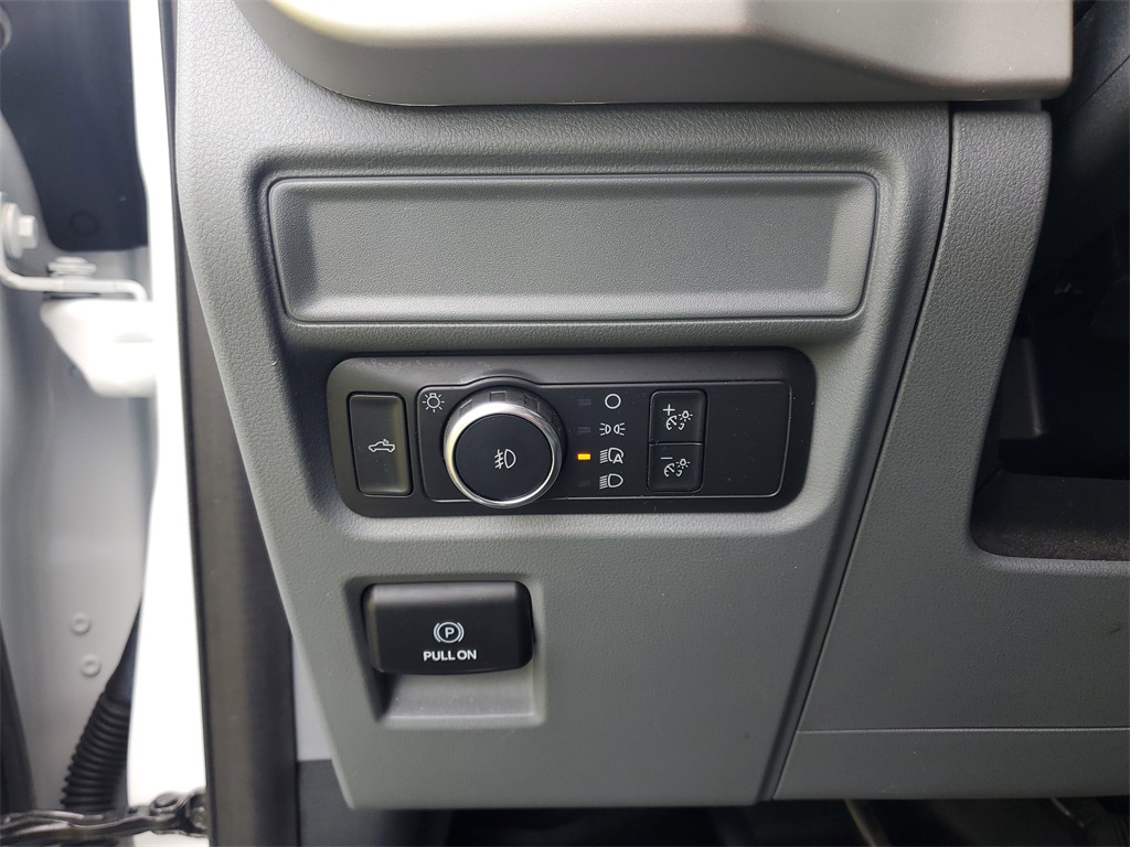 2021 Ford F-150 XLT photo 13