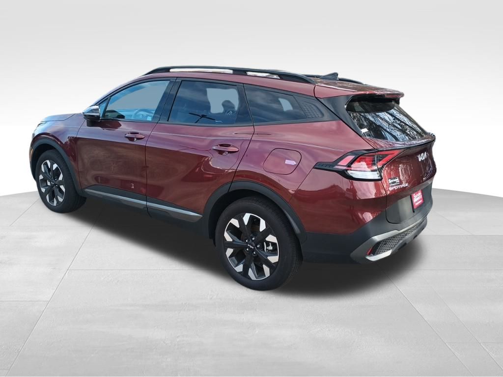 2024 Kia Sportage X-Line photo 2