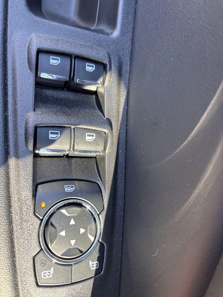 2023 Ford Edge SEL photo 16
