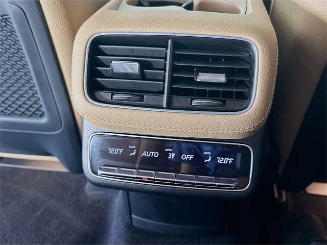 2024 Mercedes Benz GLS 450 4MATIC photo 23