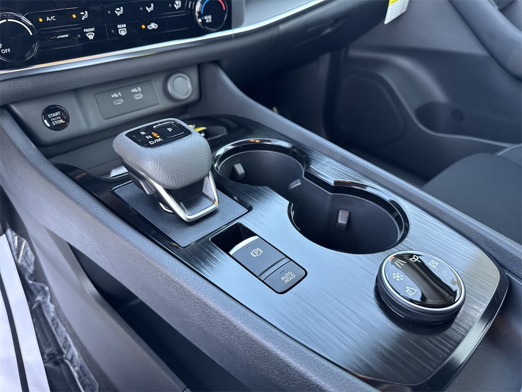 2026 Nissan Rogue S photo 19