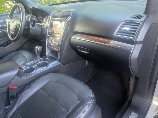 2018 Ford Explorer Limited photo 28
