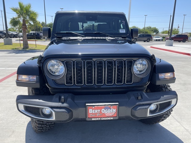 2025 Jeep Gladiator Sport photo 2