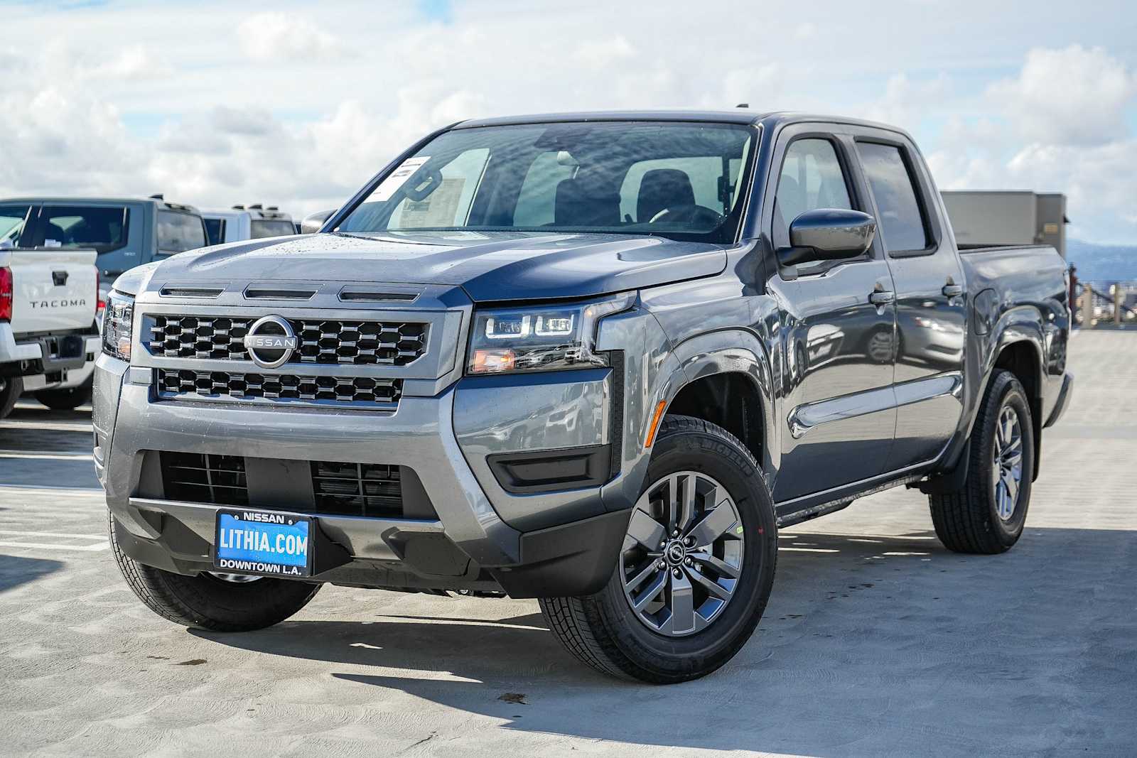 2026 Nissan Frontier SV's photo