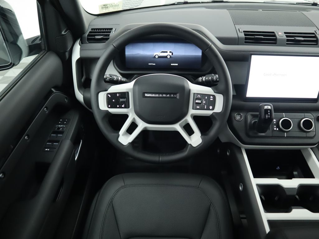 2025 Land Rover Defender 110 S photo 10