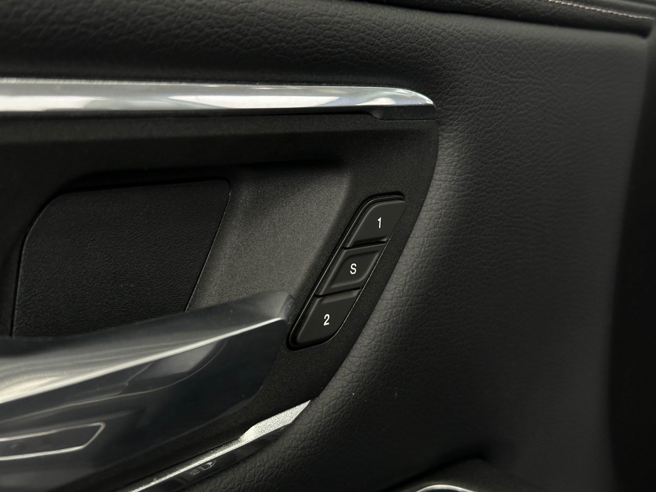 2022 Ram 1500 Laramie photo 23