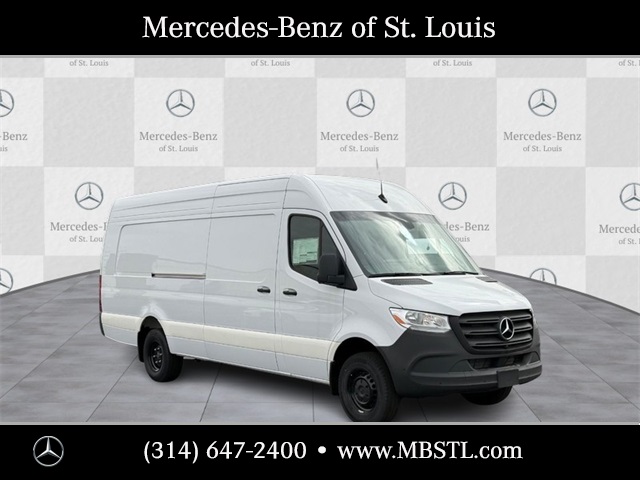 2024 Mercedes-Benz Sprinter Cargo Van Base's photo