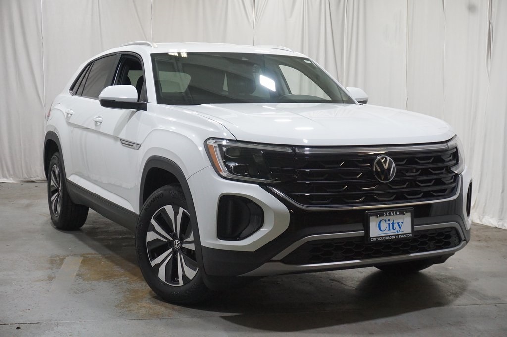 2024 Volkswagen Atlas Cross Sport SE photo 2