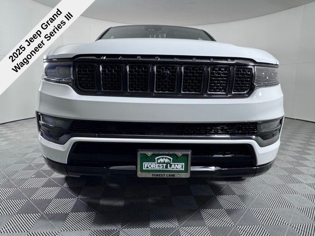 2025 Jeep Grand Wagoneer III photo 10