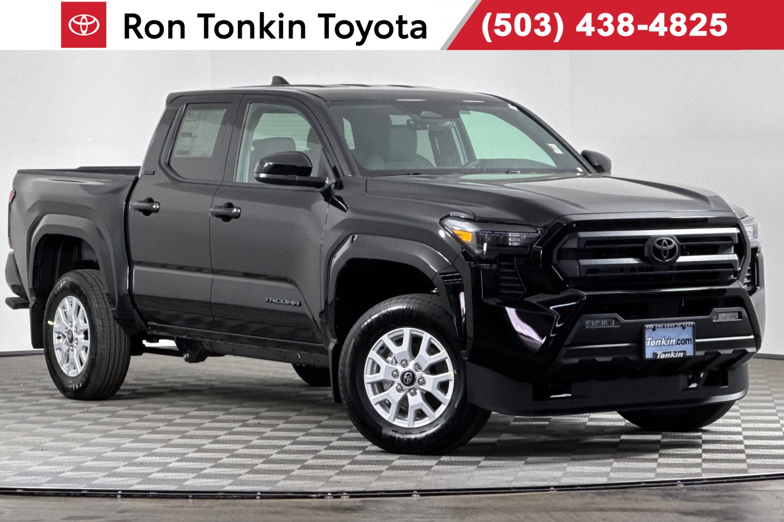 2025 Toyota Tacoma SR5's photo