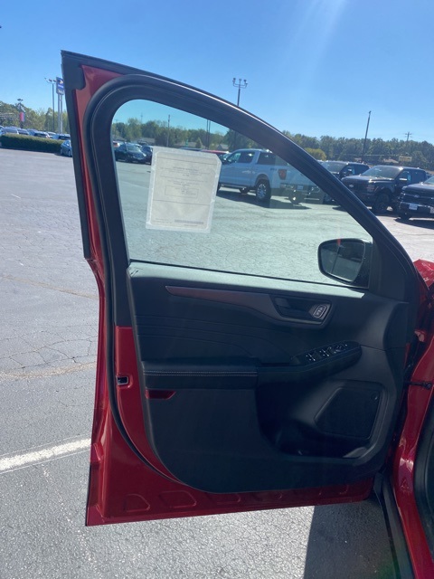 2026 Ford Escape Active photo 13