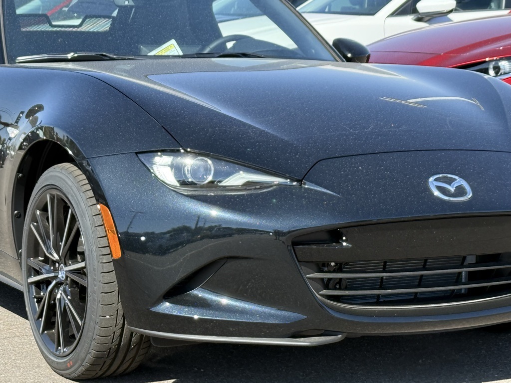 2024 Mazda MX-5 Miata Miata Grand Touring photo 2