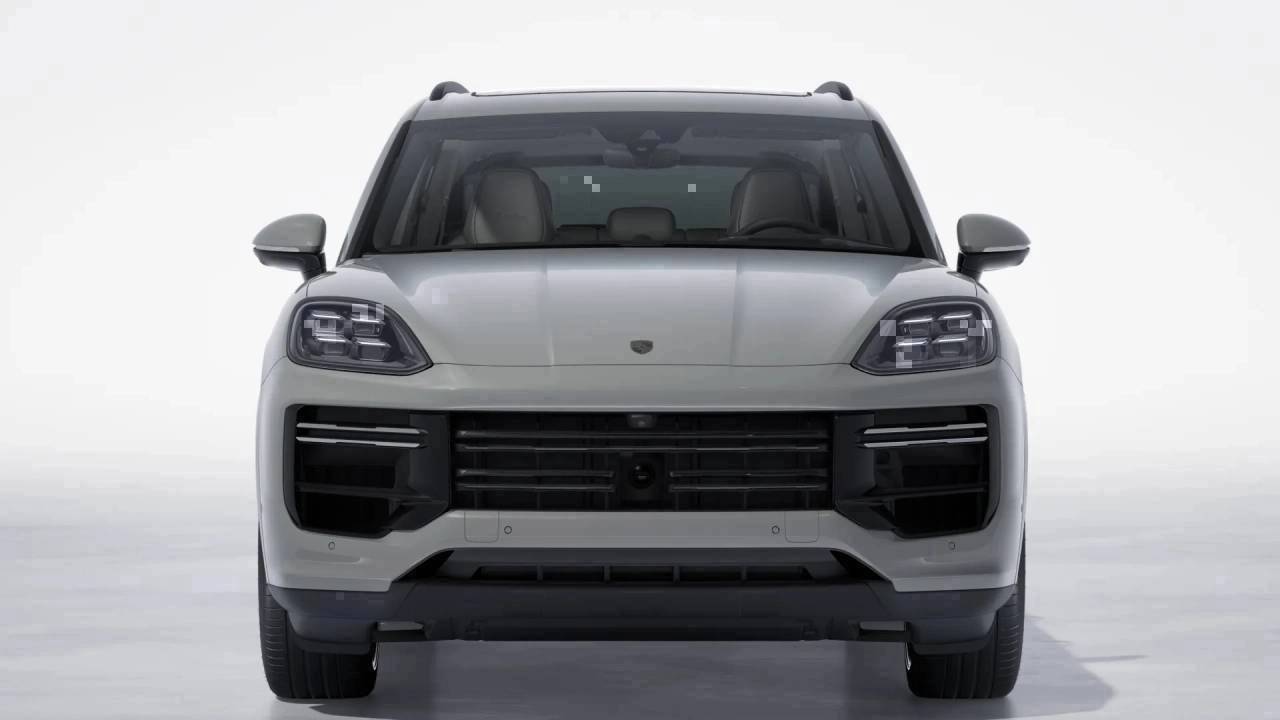 2025 Porsche Cayenne Turbo E-Hybrid photo 9