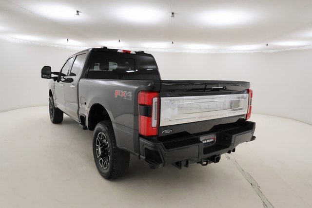 2024 Ford F-350 Platinum photo 24