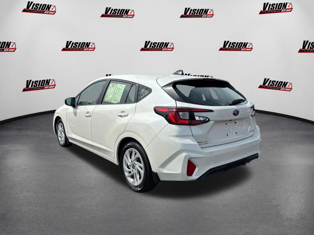 2024 Subaru Impreza Base photo 5