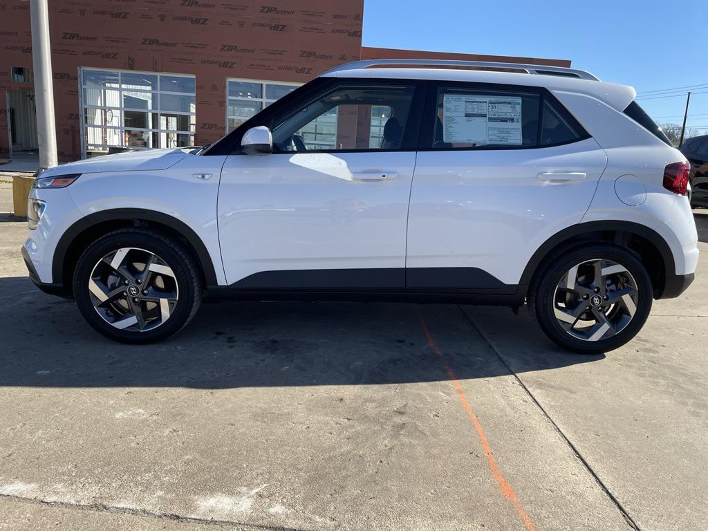 2026 Hyundai Venue SEL's photo