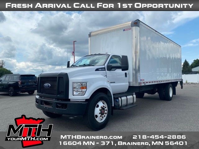2019 Ford F-750 SuperCab photo 4