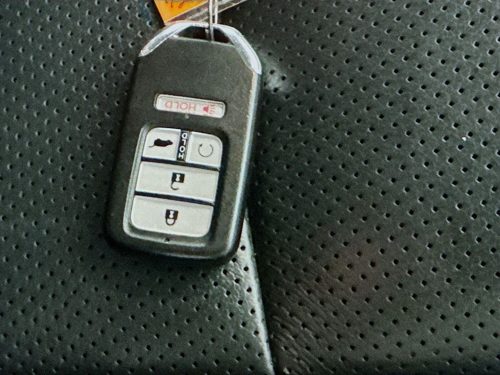2016 Honda Pilot Elite photo 34