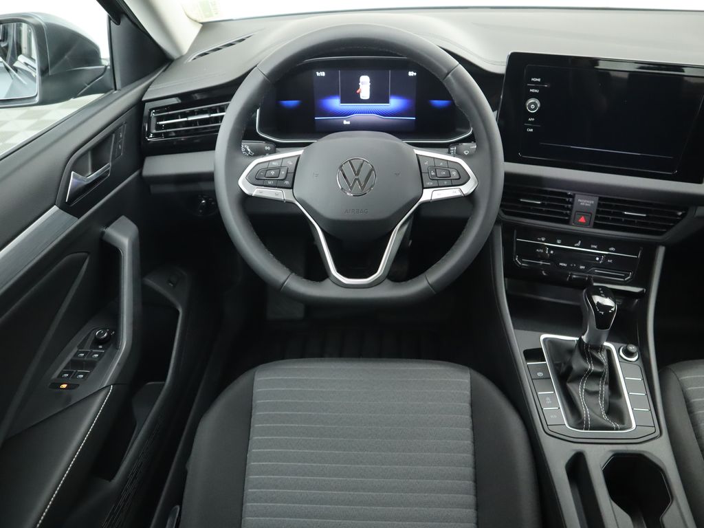 2025 Volkswagen Jetta 1.5T S photo 11