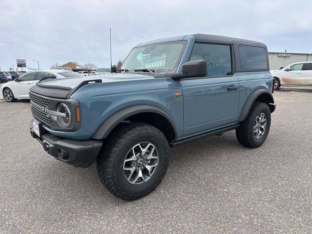 2022 Ford Bronco Badlands photo 2