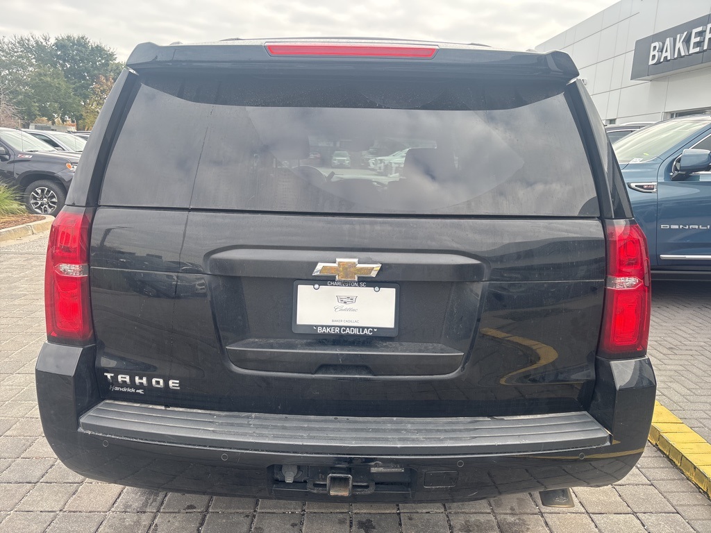 2017 Chevrolet Tahoe LT photo 3