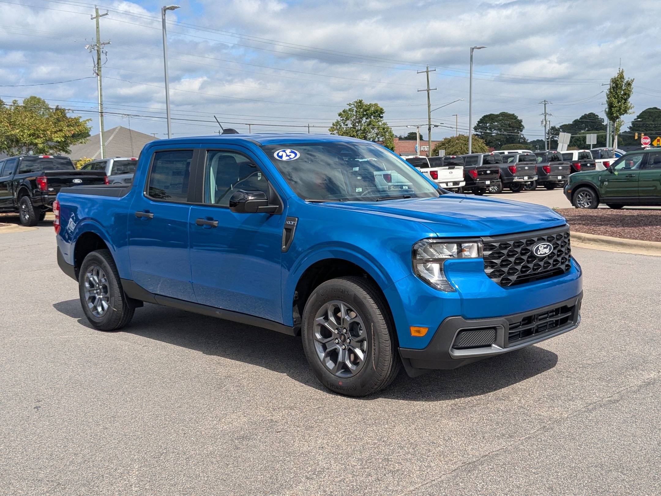 2025 Ford Maverick XLT photo 4