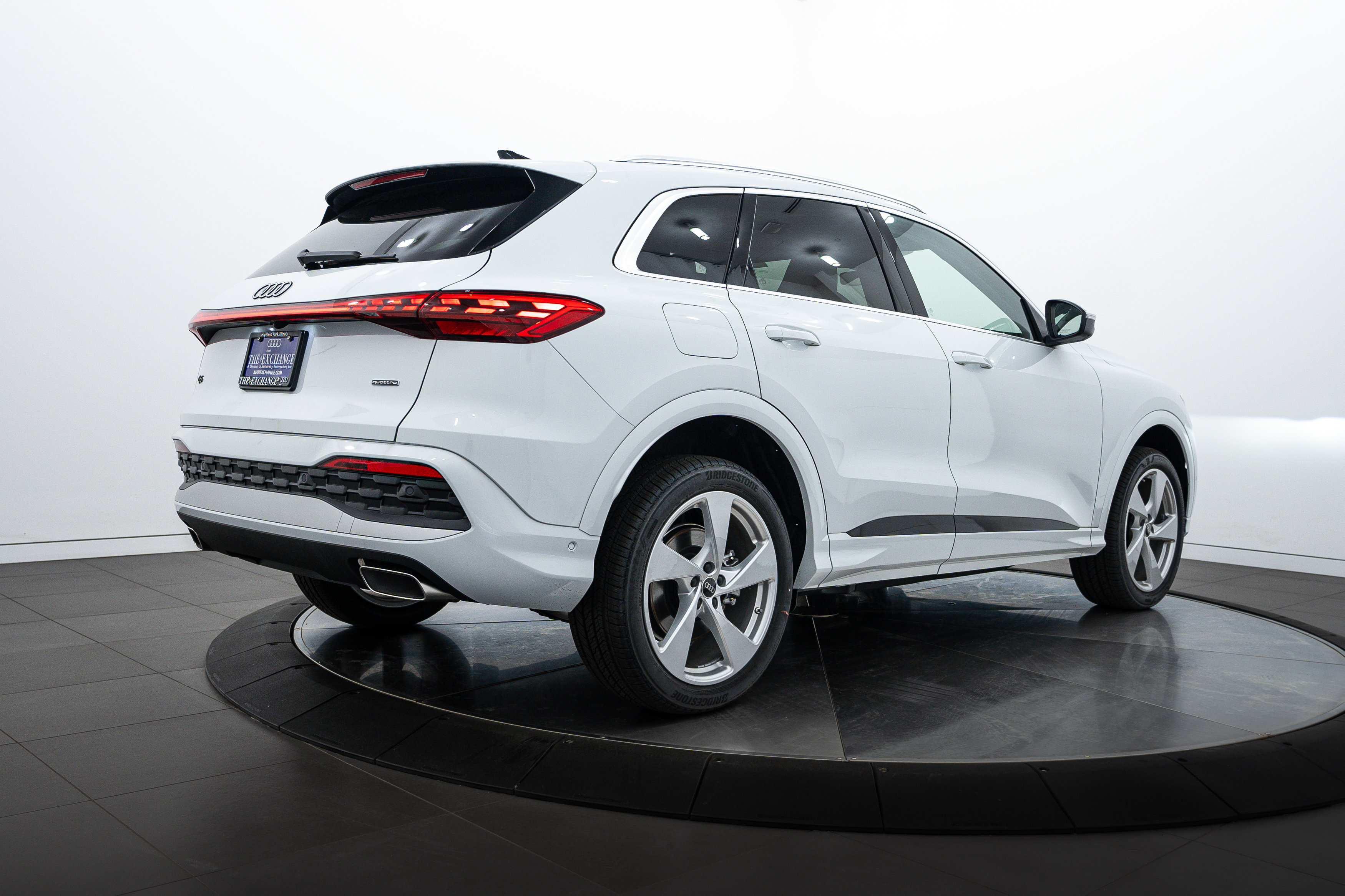 2025 Audi Q5 Premium Plus photo 8