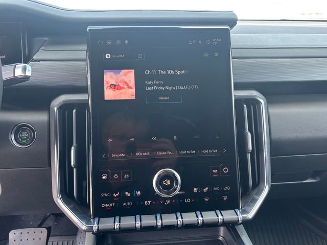 2026 Gmc Acadia AT4 photo 17