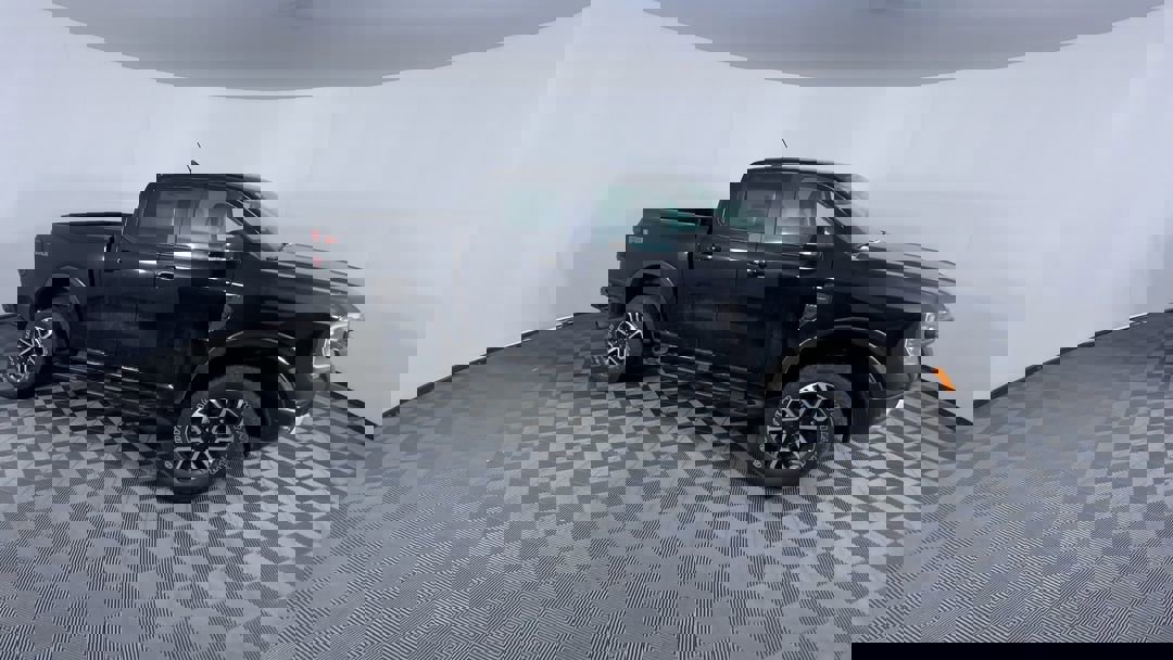 2024 Ford Ranger Lariat photo 2