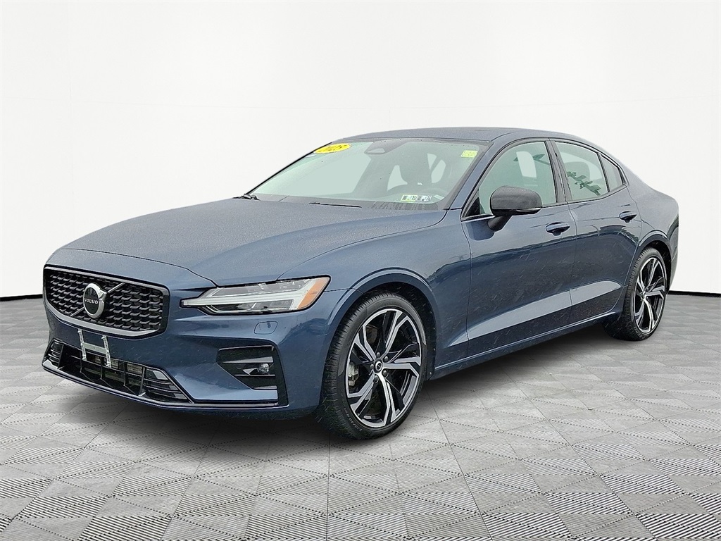 2025 Volvo S60 B5 Core photo 3
