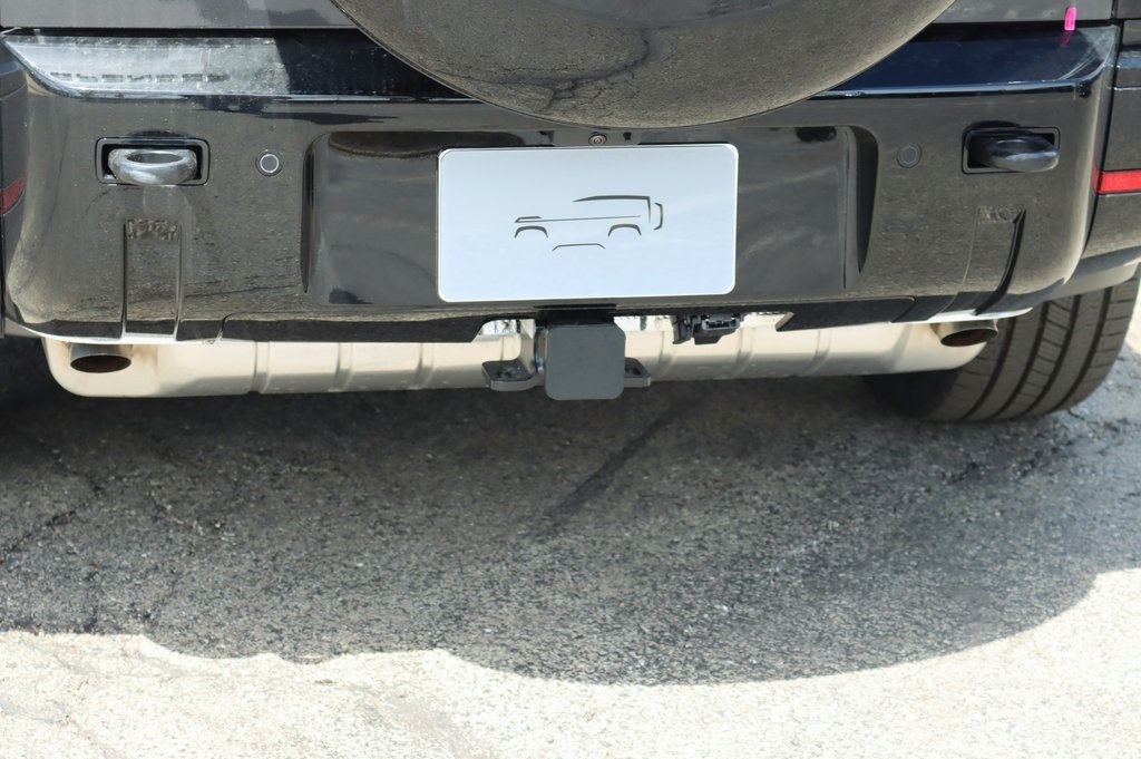 2025 LAND ROVER DEFENDER - Image 5