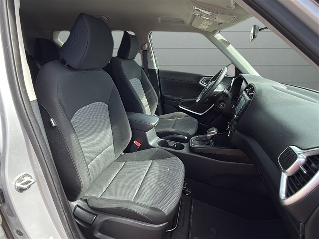 2021 Kia Soul LX photo 14