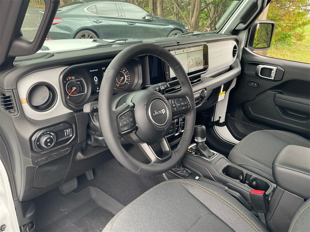 2025 Jeep Gladiator Sport S photo 24