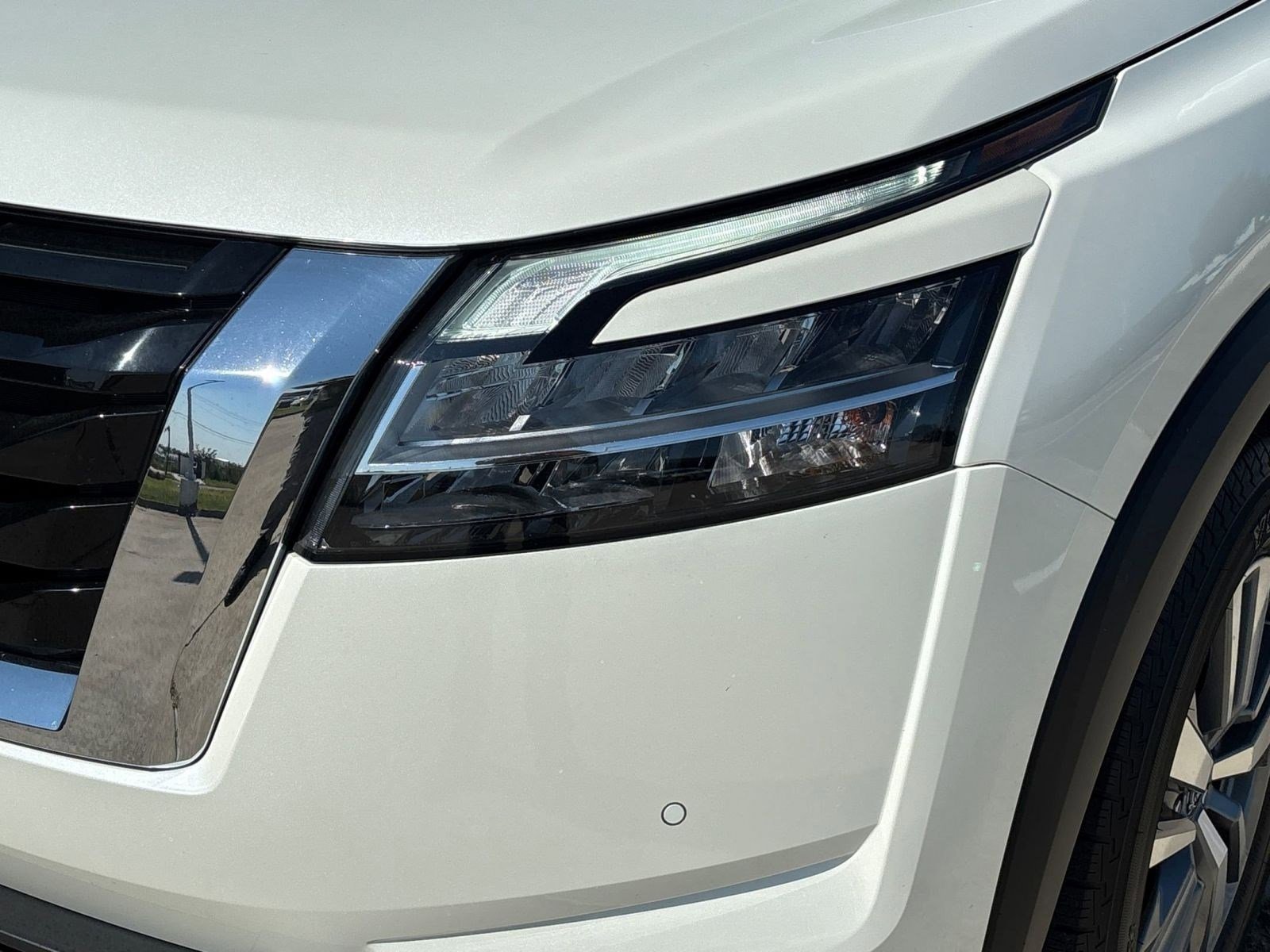 2022 Nissan Pathfinder SL photo 11