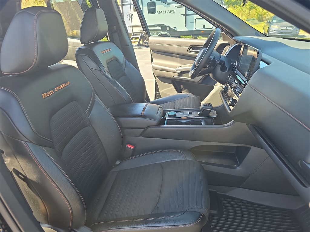 2024 Nissan Pathfinder Rock Creek photo 10