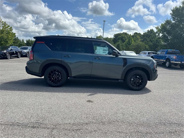 2025 Nissan Armada photo 3