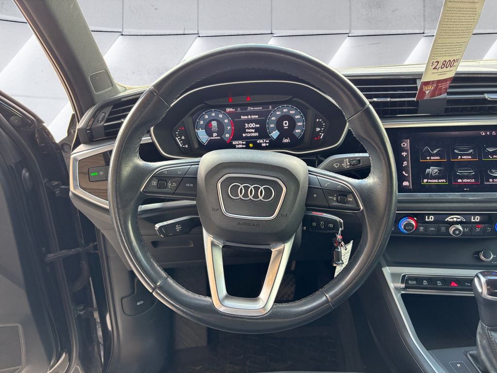 2022 Audi Q3 Premium photo 9