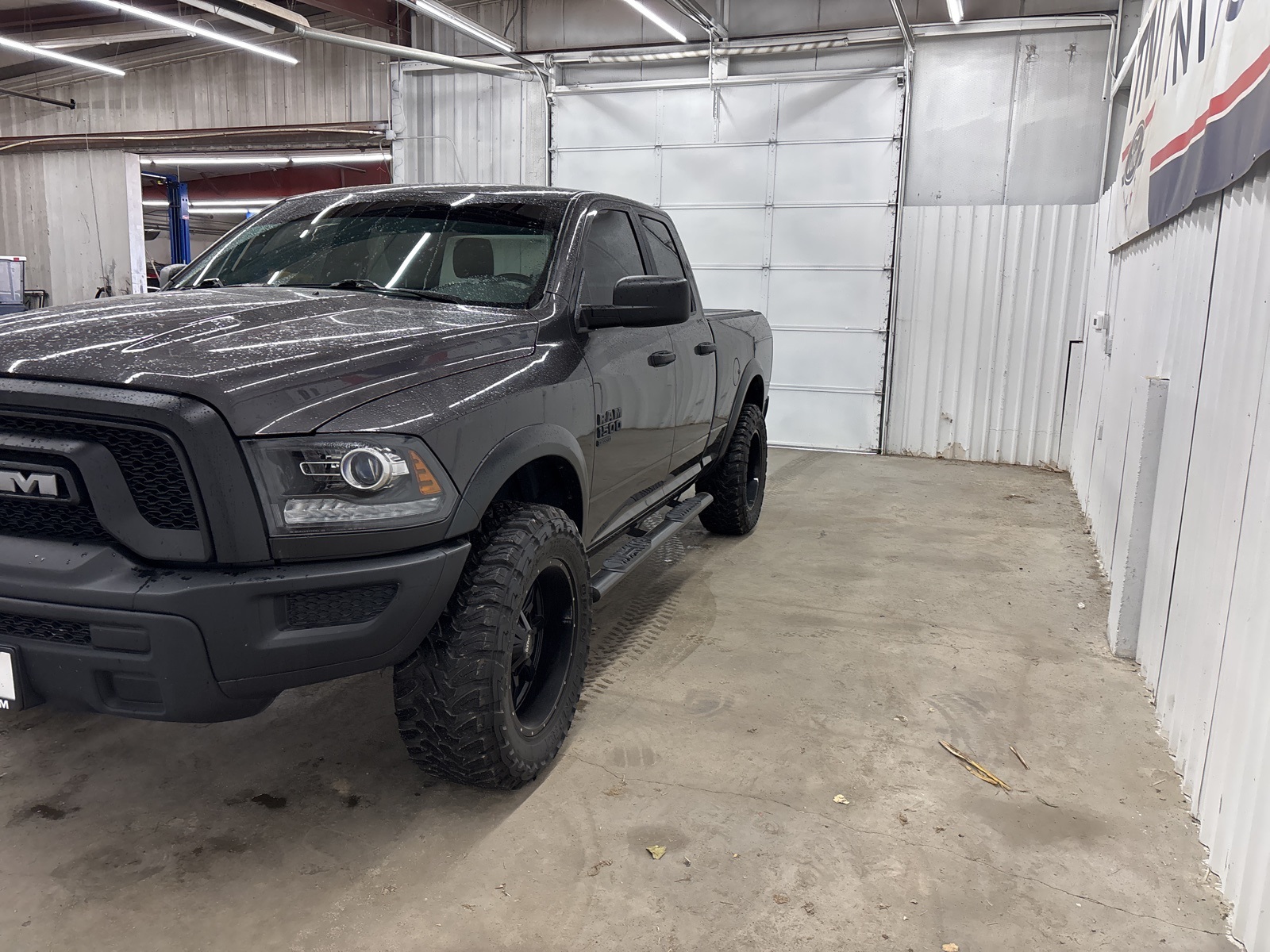 2022 Ram 1500 Classic Warlock photo 4