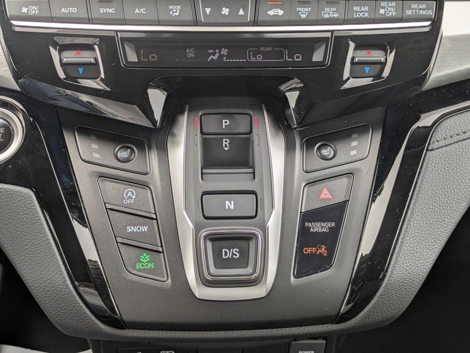 2025 Honda Odyssey Touring photo 12