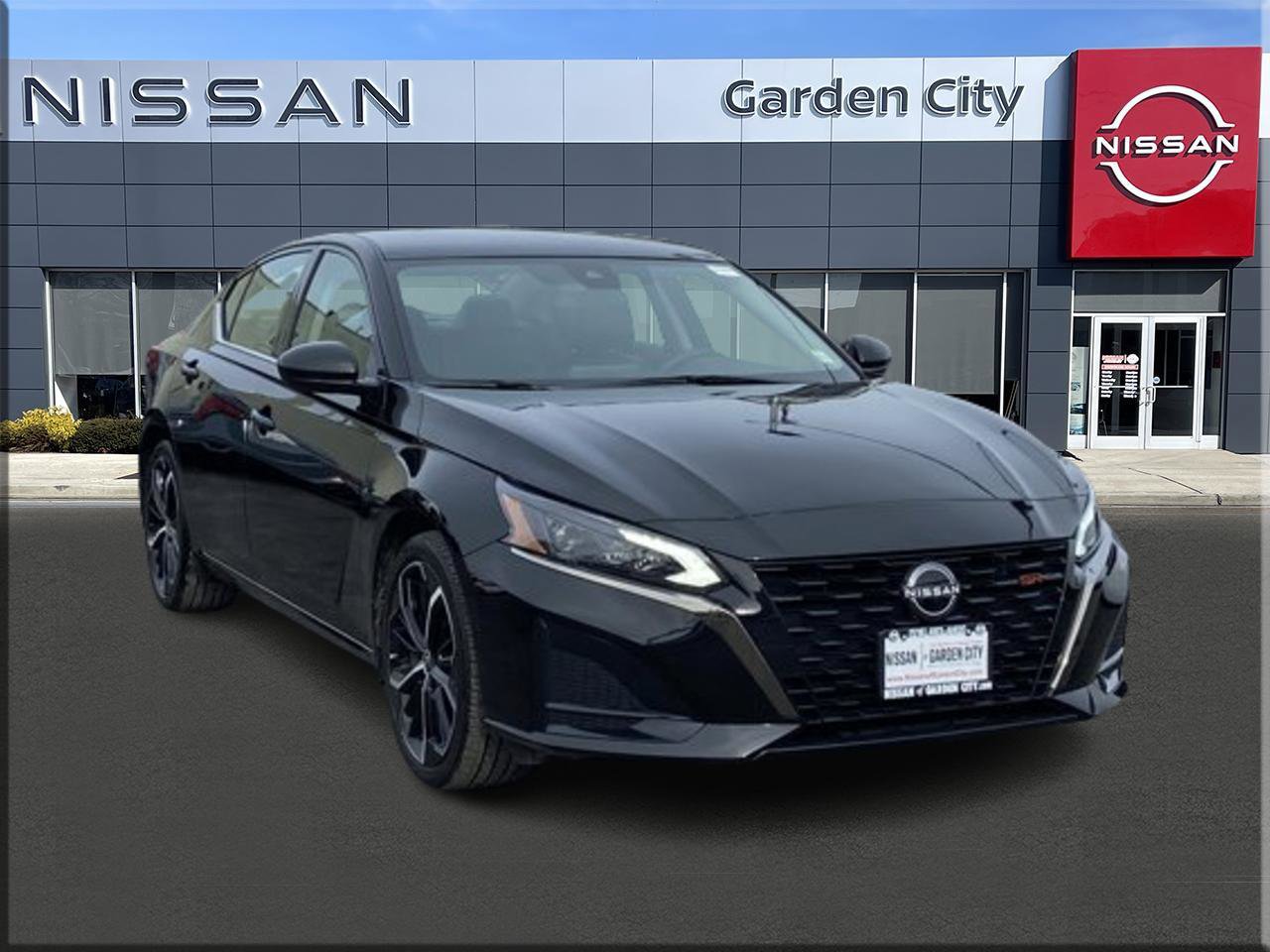 2025 Nissan Altima SR